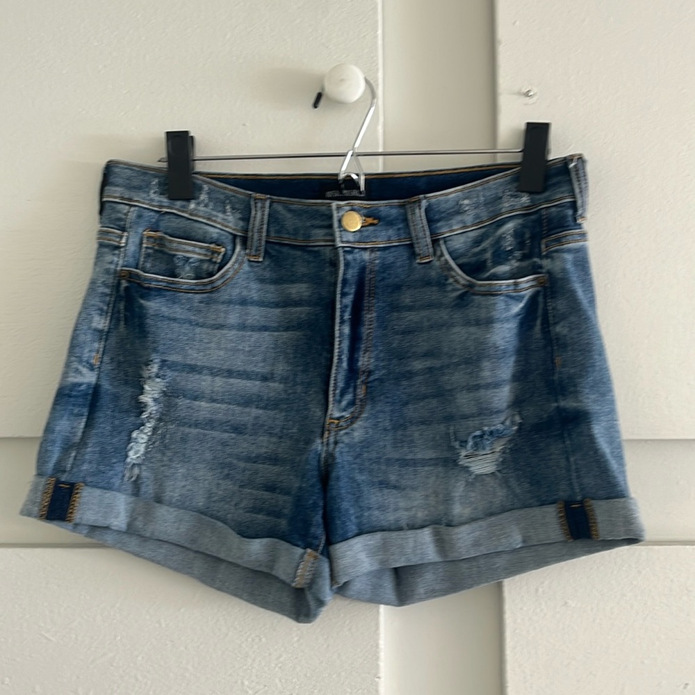 Women’s Jean shorts/never worn
